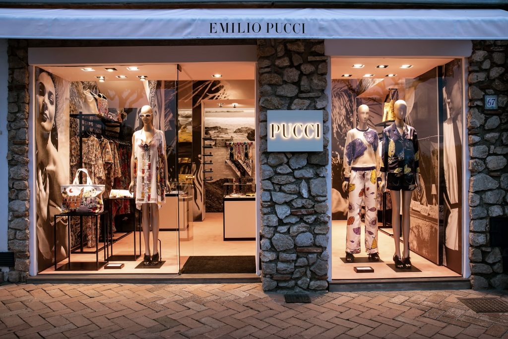 282535_601259_emilio_pucci__capri__vetrina