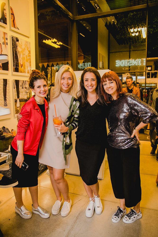 Luísa Santana, Mariana Tomas, Lívia Yasuda e Mariana Arnizaut
